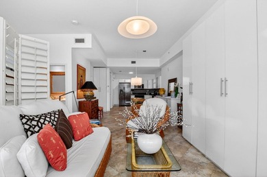 Welcome to this stylishly designed Flagler Dr. open airy one - photo 11