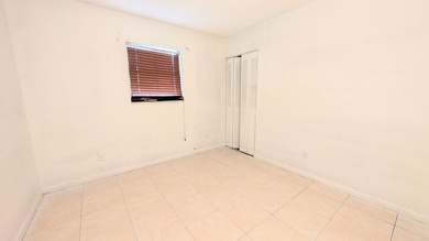 Spacious 4-bedroom, 3-bath home situated on a generous 0.21-acre - photo 14