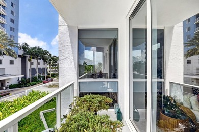 Welcome to this stylishly designed Flagler Dr. open airy one - photo 25