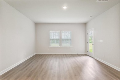 This beautifully designed 3 bedroom, 3 full bath townhome-style - photo 28