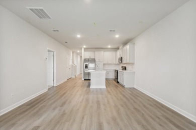 This beautifully designed 3 bedroom, 3 full bath townhome-style - photo 32