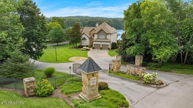 --LAKE LOUDON WATERFRONT LUXURY-- [Superb Updates / Astonishing - photo 1