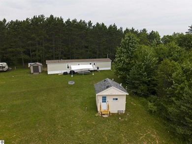 Escape to your own private Northern Michigan retreat with this - photo 8
