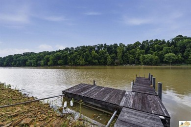 Looking for an affordable lake getaway, profitable  investment - photo 3