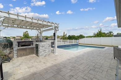 Summer is right around the corner, make a splash in your own - photo 4