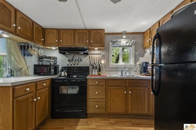 Looking for an affordable lake getaway, profitable  investment - photo 4