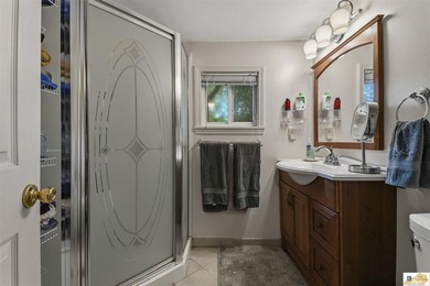 Looking for an affordable lake getaway, profitable  investment - photo 10