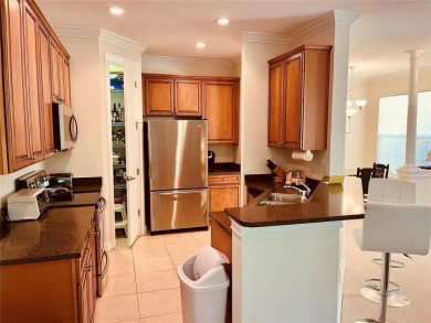 Beautiful luxury townhome (almost 2200 sqft) in the exclusive - photo 12
