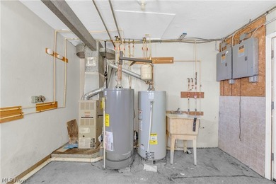 Great opportunity for investors looking to add a solid - photo 17