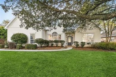 Lake Pontchartrain Home For Sale in Mandeville Louisiana