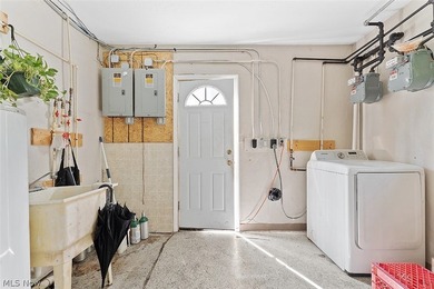 Great opportunity for investors looking to add a solid - photo 34