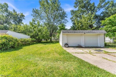 Great opportunity for investors looking to add a solid - photo 36