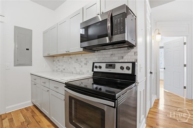 Excellent opportunity to own a versatile, income-producing - photo 8