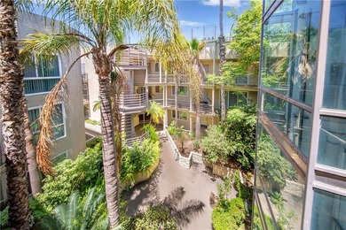 A Stunning 2-Bedroom Condo in the Heart of Brentwood! Located on