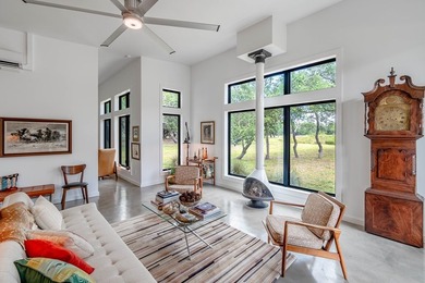 Coastal Retreat in Lamar - Mid-Century Modern Escape for - photo 4