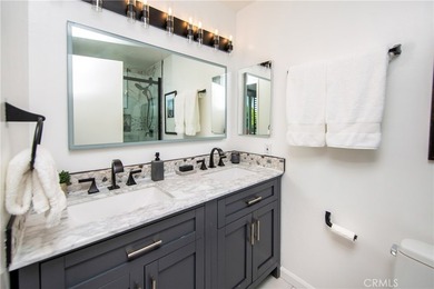 A Stunning 2-Bedroom Condo in the Heart of Brentwood! Located on