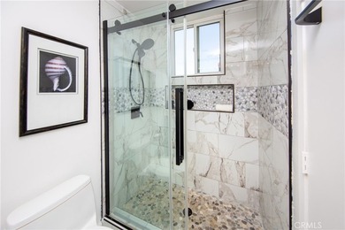 A Stunning 2-Bedroom Condo in the Heart of Brentwood! Located on