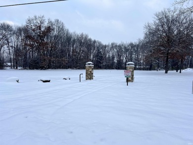 St. Joseph River Lot Sale Pending in Elkhart Indiana