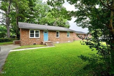 Charming Remodeled Brick Ranch Near the Pamlico River! Don't - photo 1