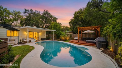 Welcome home to this beautifully remodeled 3-bedroom, 2-bath - photo 5
