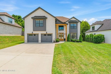 Welcome to 651 Little Turkey Lane, a beautifully appointed - photo 1