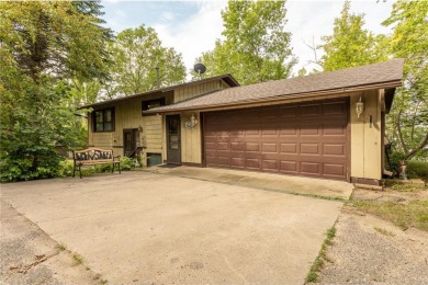 Red Rock Lake Home For Sale in Kensington Minnesota