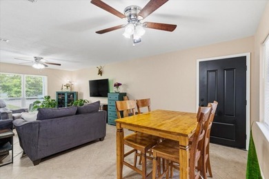 Welcome home to this lovingly maintained 4-bedroom, 2-bathroom - photo 13