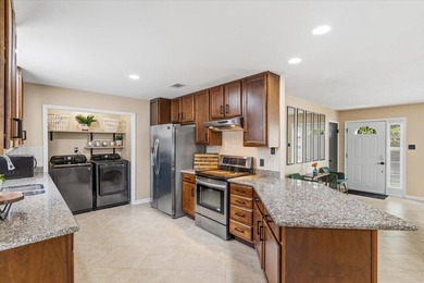 Welcome home to this lovingly maintained 4-bedroom, 2-bathroom - photo 15