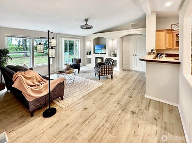 Lovely open and airy manufactured home in the Scott Lake - photo 15