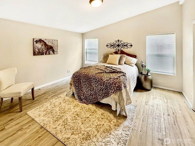 Lovely open and airy manufactured home in the Scott Lake - photo 16