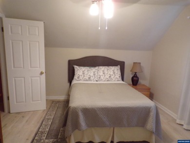 YOU MUST SEE; Beautifully remodeled/move-in ready, top of the