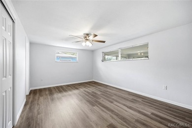 Make sure to check out the Virtual Tour for a 3D Model w/ - photo 20