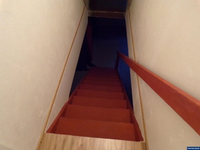 YOU MUST SEE; Beautifully remodeled/move-in ready, top of the