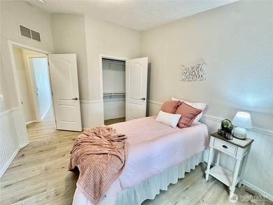 Lovely open and airy manufactured home in the Scott Lake - photo 25