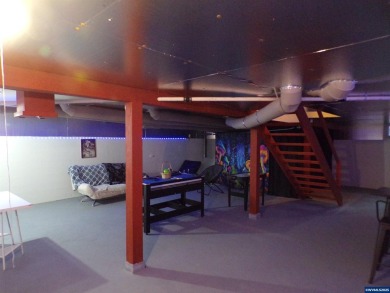 YOU MUST SEE; Beautifully remodeled/move-in ready, top of the