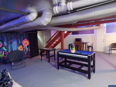 YOU MUST SEE; Beautifully remodeled/move-in ready, top of the