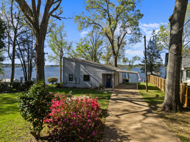 Lake Cherokee Home For Sale in Longview Texas