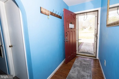 Welcome to this charming 4-bedroom, 2-bathroom rambler nestled - photo 7