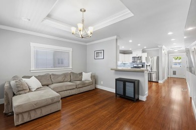 Beautiful 3 Bedroom, 2 Bathroom Craftsman-style home - photo 9
