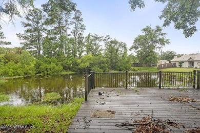 Welcome home to this charming 3-bedroom, 2-bathroom residence - photo 4