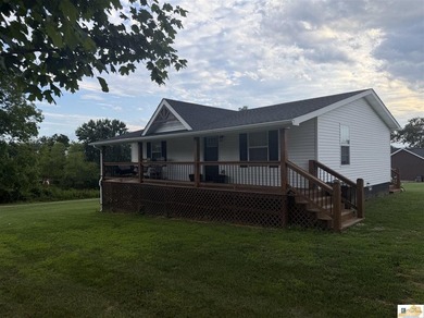 COUNTRY CHARM WITH MODERN UPDATES! Looking for peaceful country - photo 1