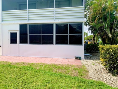 Welcome to this charming rare 1st floor corner, 2 bedroom, 2 - photo 6