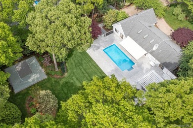 Set in the bucolic hamlet of Remsenburg, this 4-bedroom - photo 2