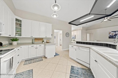 A rare custom-built retreat surrounded by the natural beauty of - photo 14