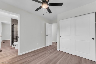 Beautifully updated and move-in ready ranch-style slab is - photo 21