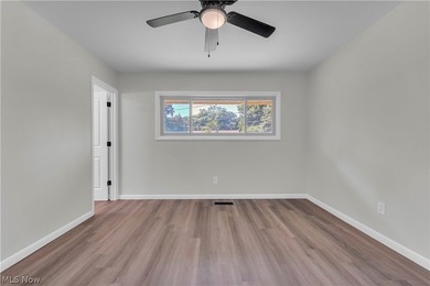 Beautifully updated and move-in ready ranch-style slab is - photo 26