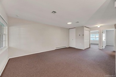 Move right into this beautifully maintained two-bedroom - photo 7