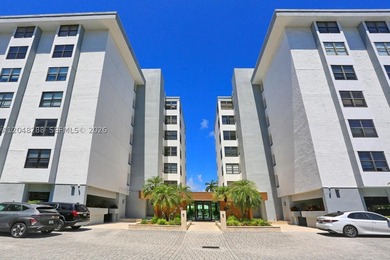 Boater's paradise meets modern luxury in the heart of Bay Harbor - photo 3