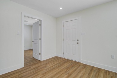 Wonderfully remodeled home with upgraded everything, on a rare - photo 12