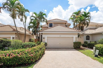 Completely renovated, this beautifully reimagined residence - photo 1